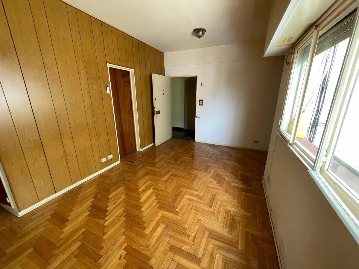VENDO DEPARTAMENTO 3 AMBIENTES CON COCHERA 2