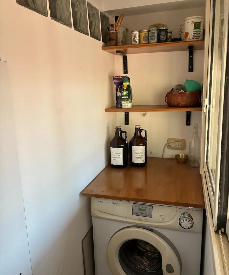 Foto de Vendo Departamento Tipo Casa Renovado con Terraza Propia y Cochera, imagen 5