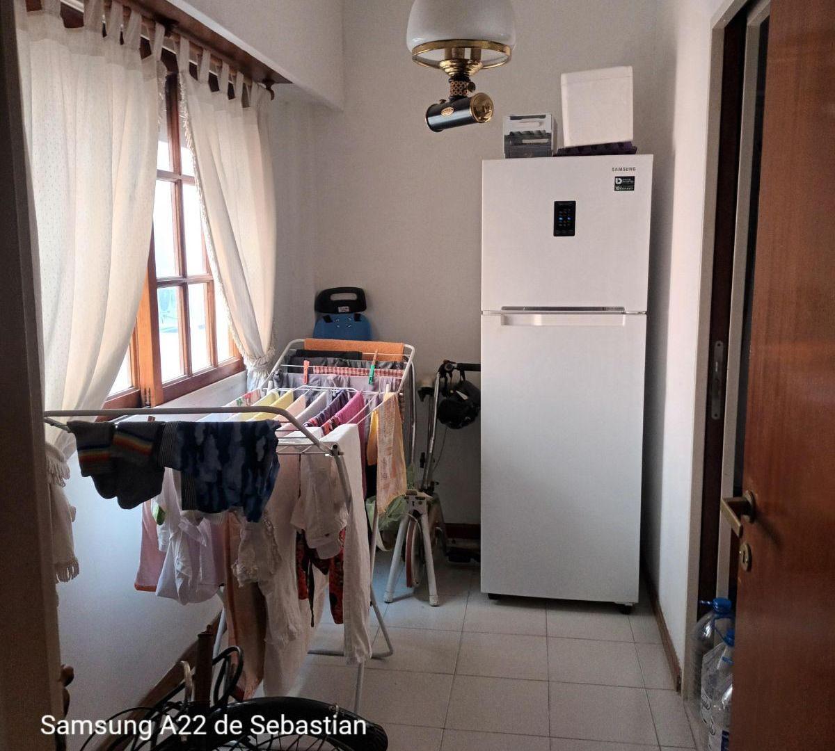 Foto de VENDO PISO 4 AMBIENTES CON DOS COCHERAS, imagen 3