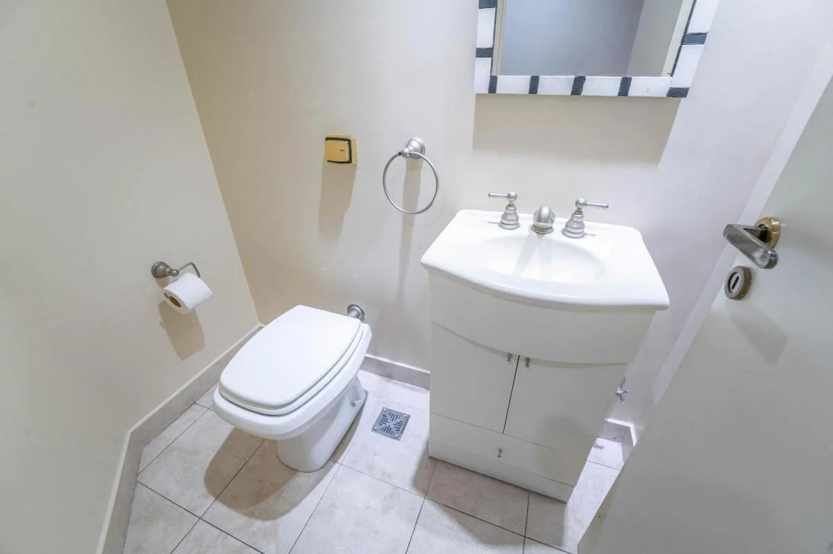 Foto de Vendo departamento 4 ambientes con 2 cocheras, imagen 2