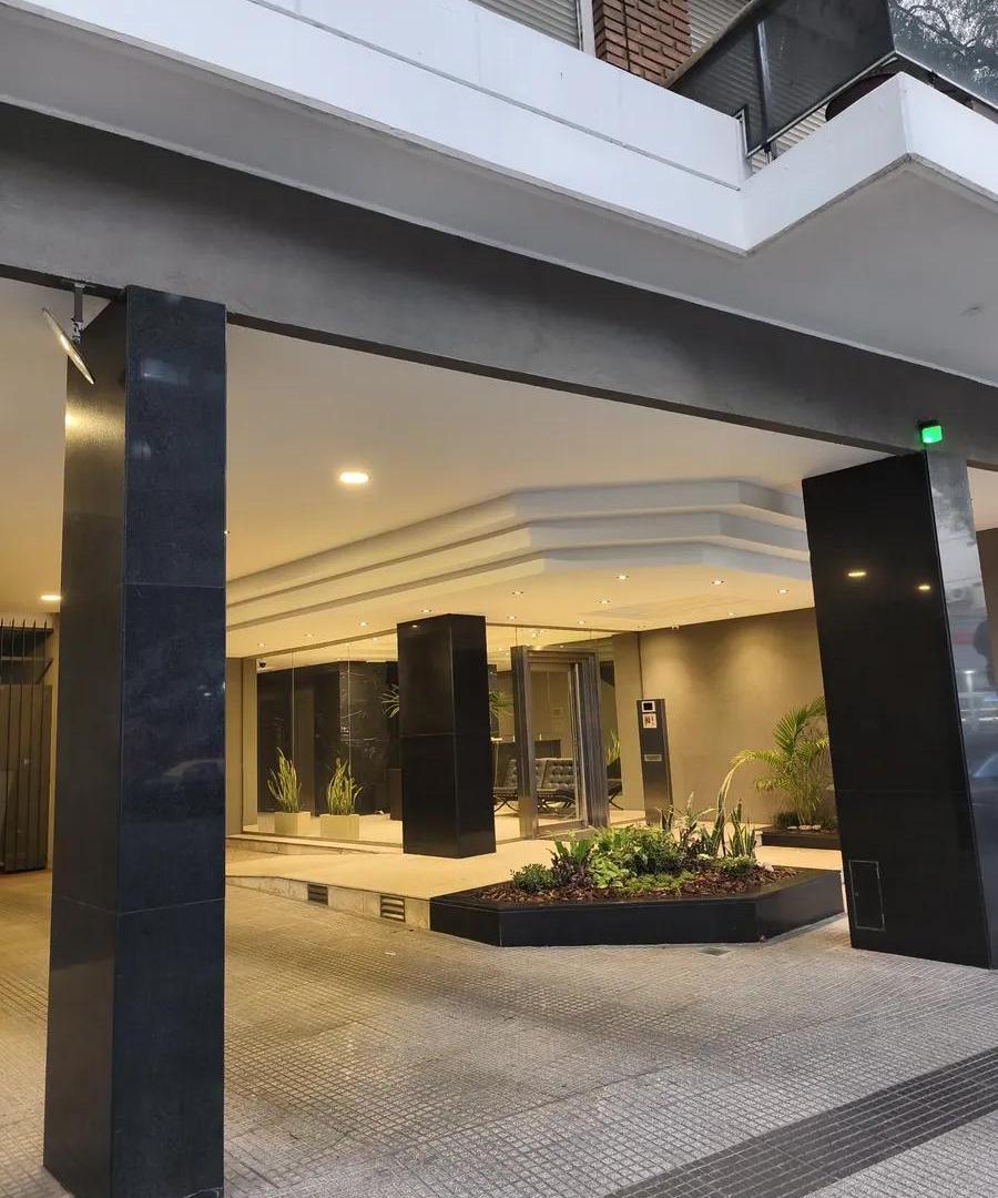 Foto de Vendo Departamento 4 ambientes con dos Cocheras, Piscina, Parrilla, imagen 1