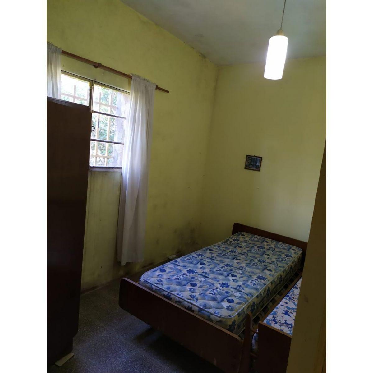 Foto de Piñero. San Martin 365. Casa con amplio terreno, imagen 2