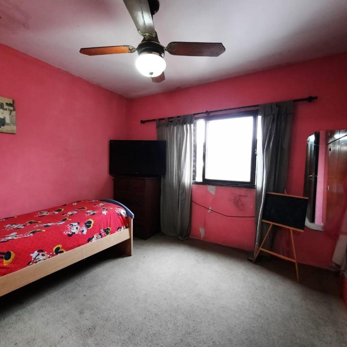 Moreno 3457 Oportunidad Edificio 2 Pisos 3 Casas Amplio Lote 4