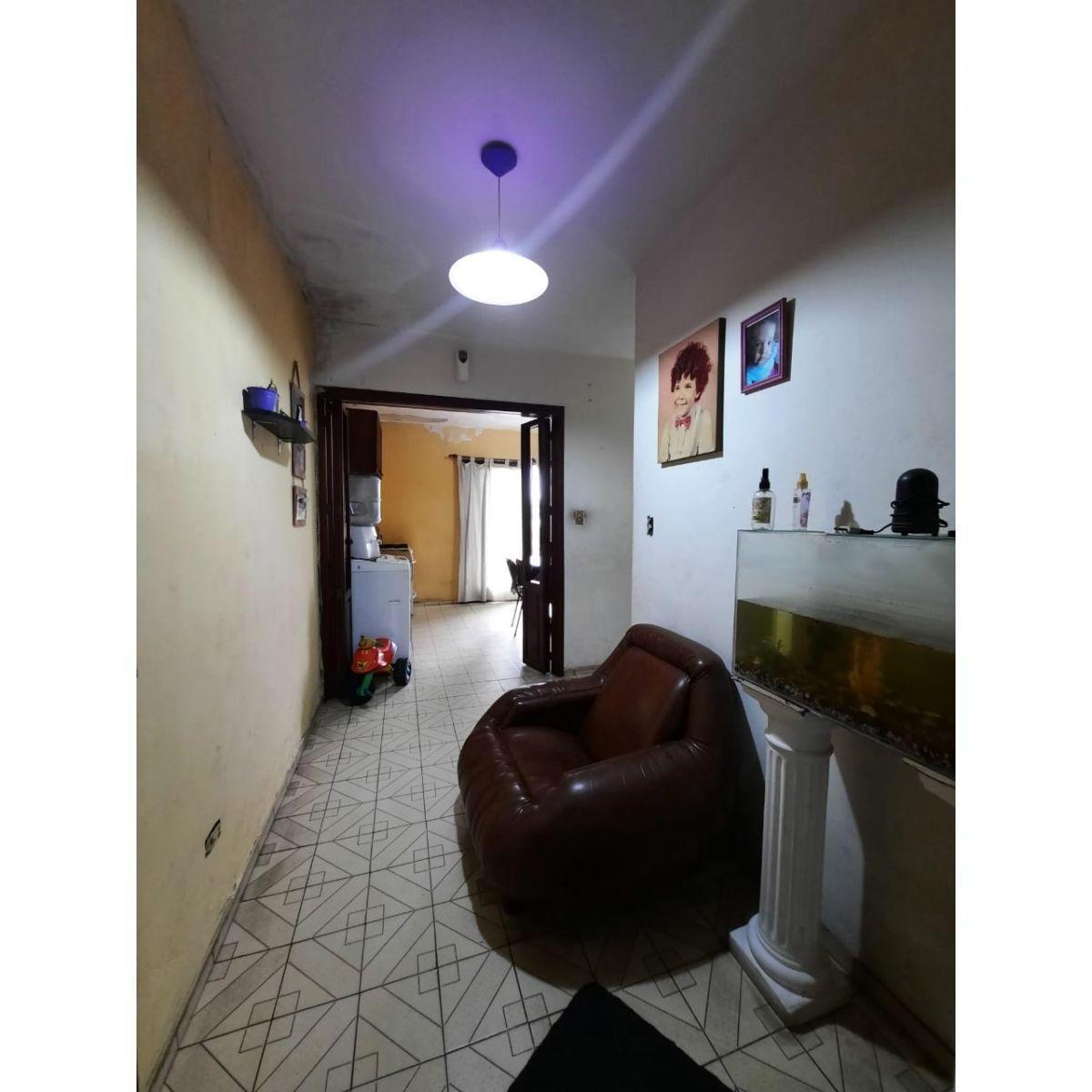 Moreno 3457 Oportunidad Edificio 2 Pisos 3 Casas Amplio Lote 1