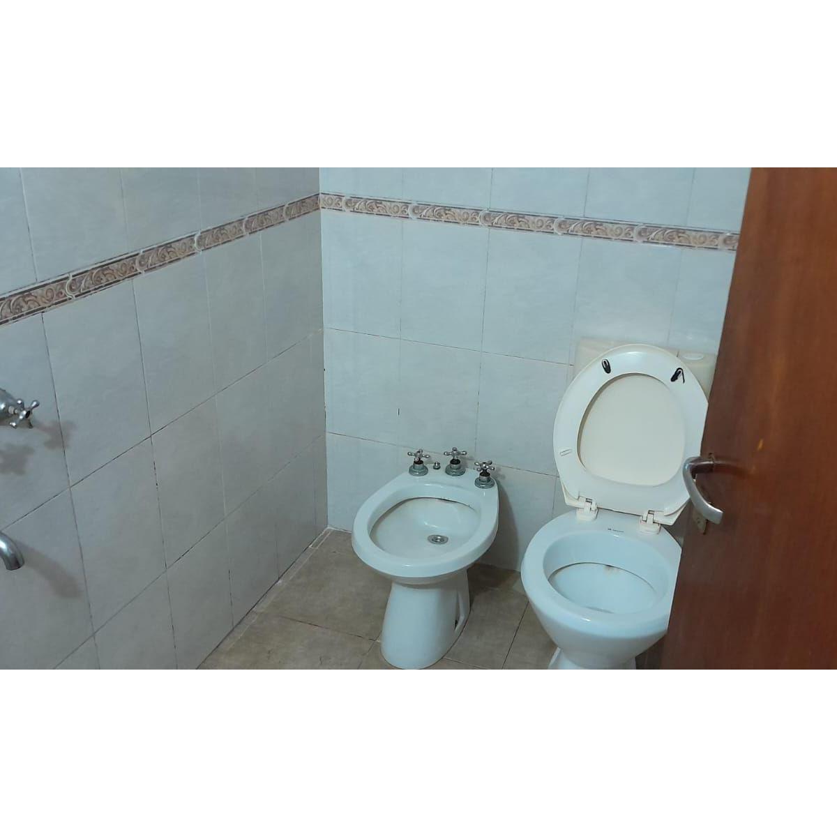 Casa y Gapón Interno. Bv Oroño 5851 A