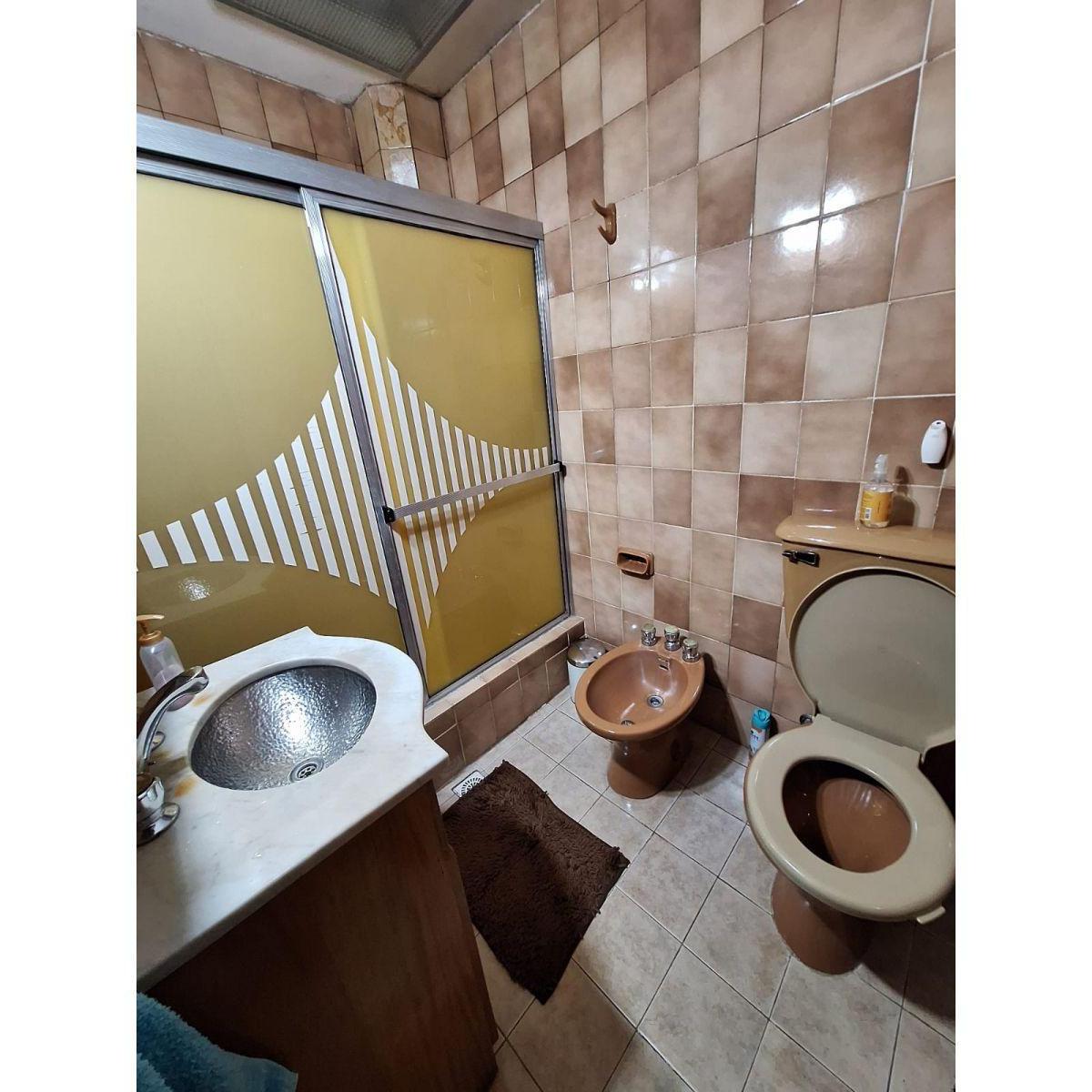 2 Casas en Una Mas Local. Italia 3131. Oportunidad 5