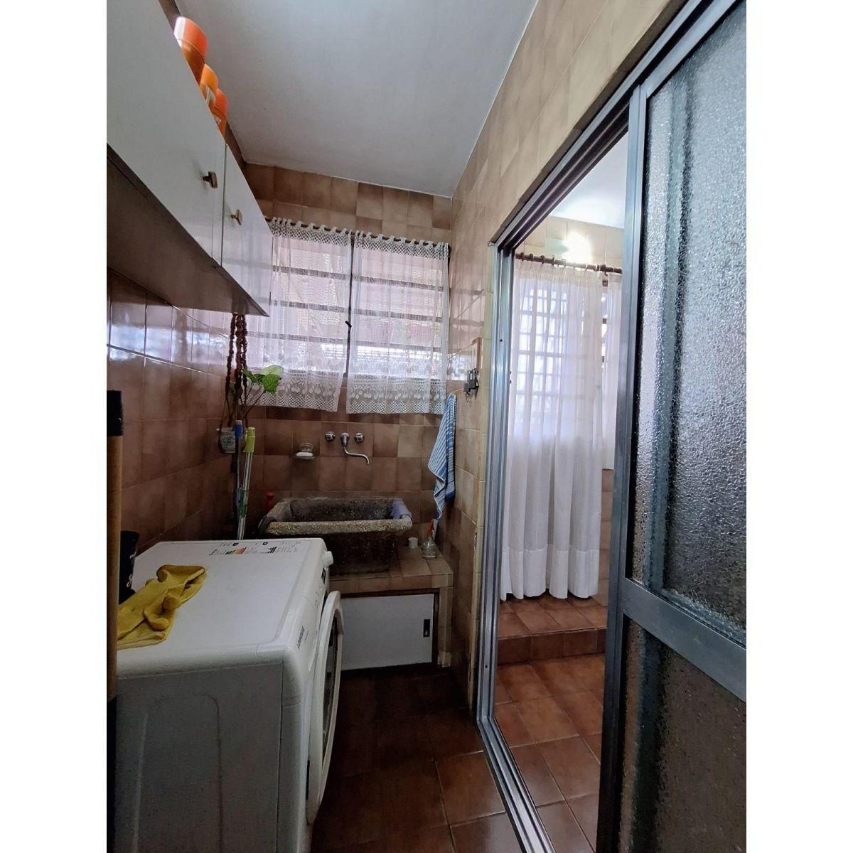 2 Casas en Una Mas Local. Italia 3131. Oportunidad 2