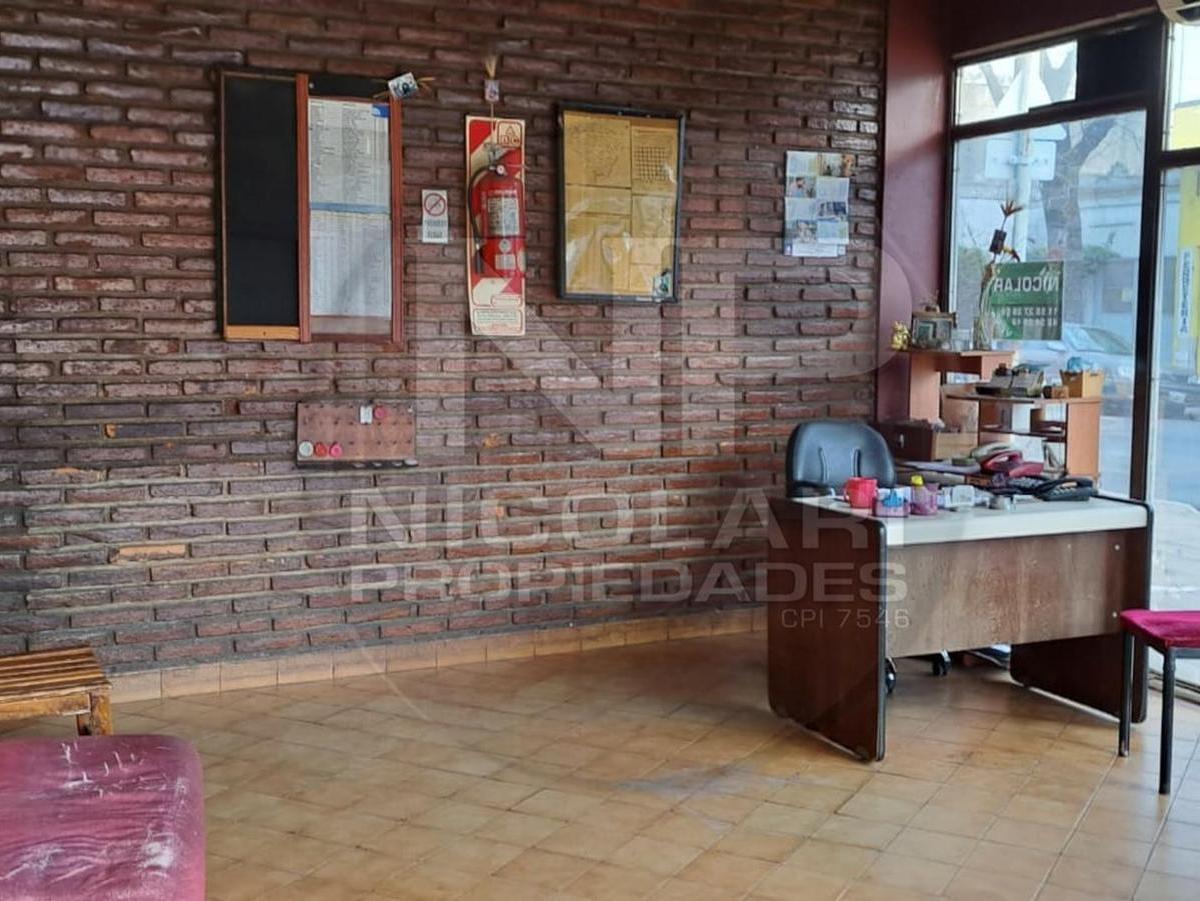Excelente Local en Esquina - 48 m² Villa Santa Rita 3