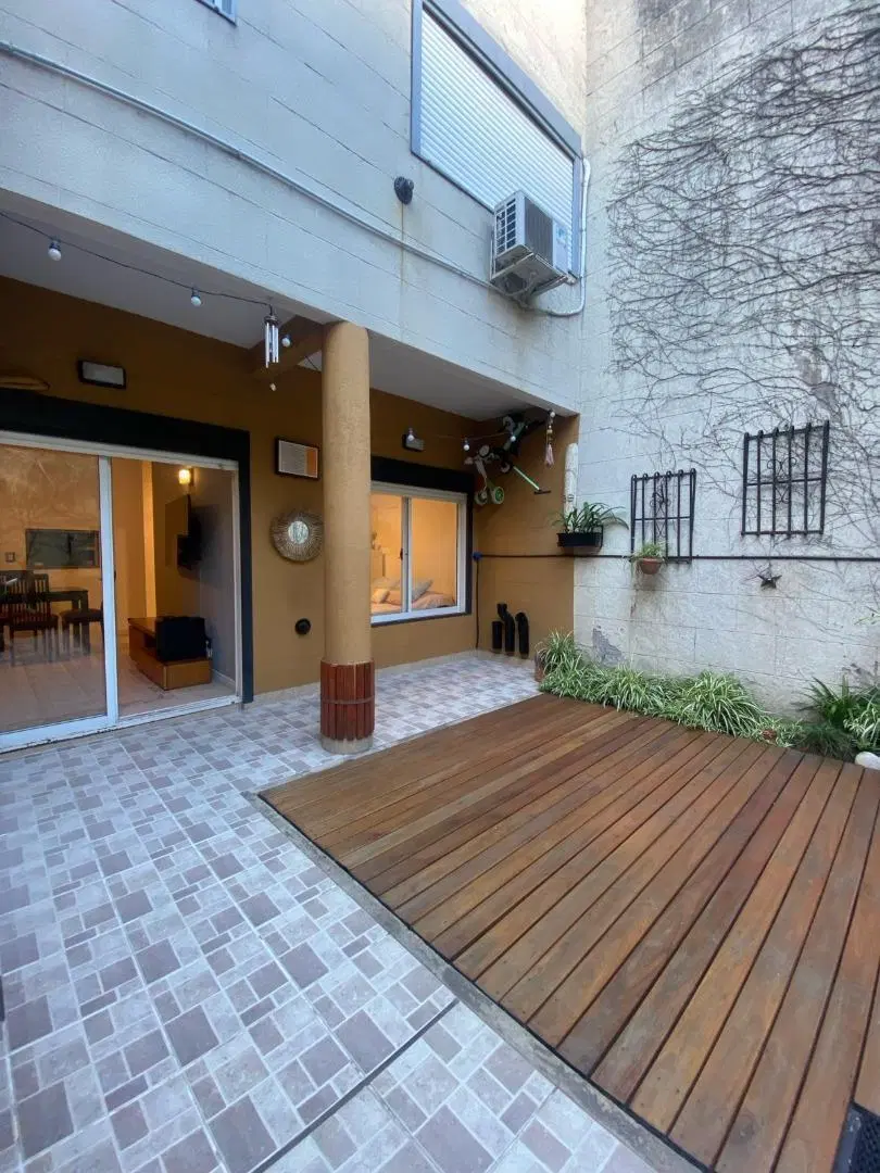 HERMOSO DOS AMBIENTES C/JARDIN Y ESCRITORIO-PQUE CENTENARIO 3
