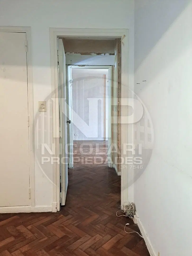 Excelente 4 ambientes con dependencias y balcon 2