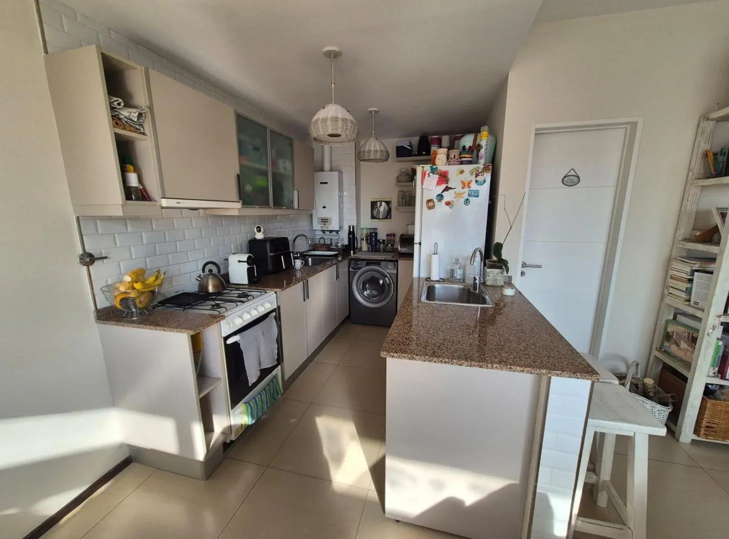 ALQUILER Departamento de 3 ambientes con cochera 3