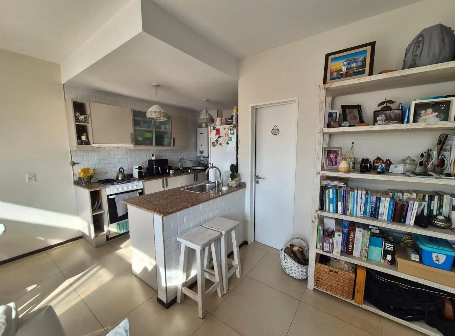 ALQUILER Departamento de 3 ambientes con cochera 4