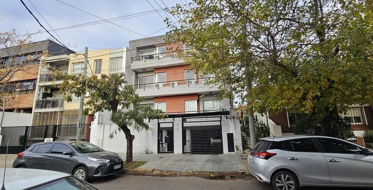 Departamento venta La calabria tres ambientes cochera 3