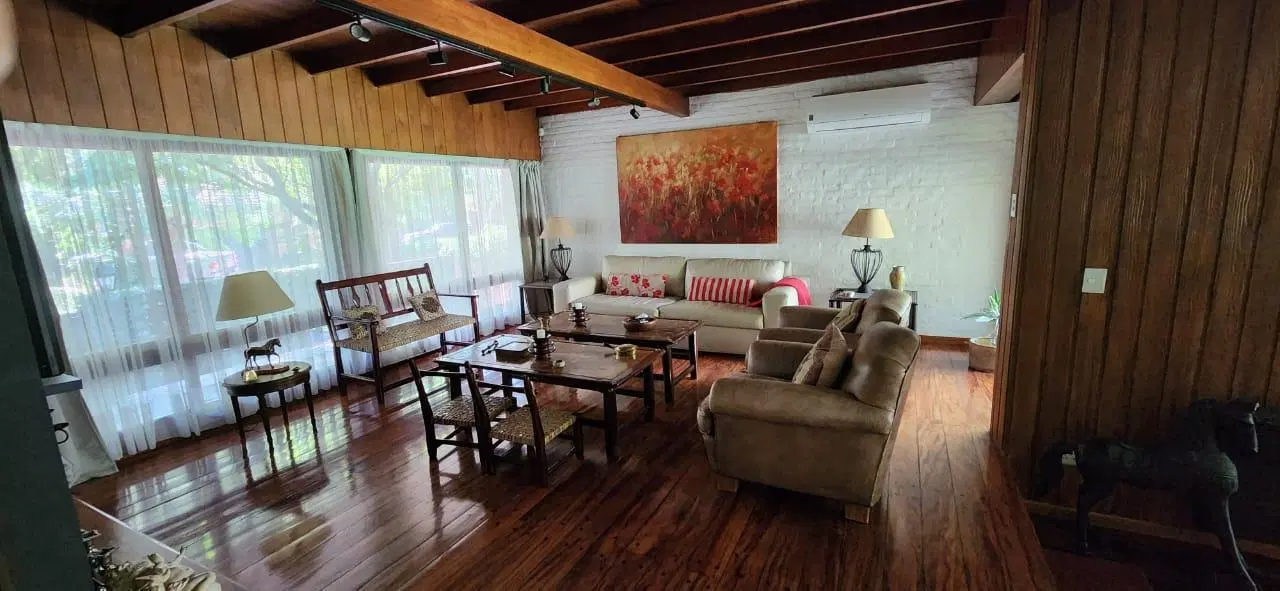 Venta Casa en Beccar vias a Libertador 3 dormitorios 2