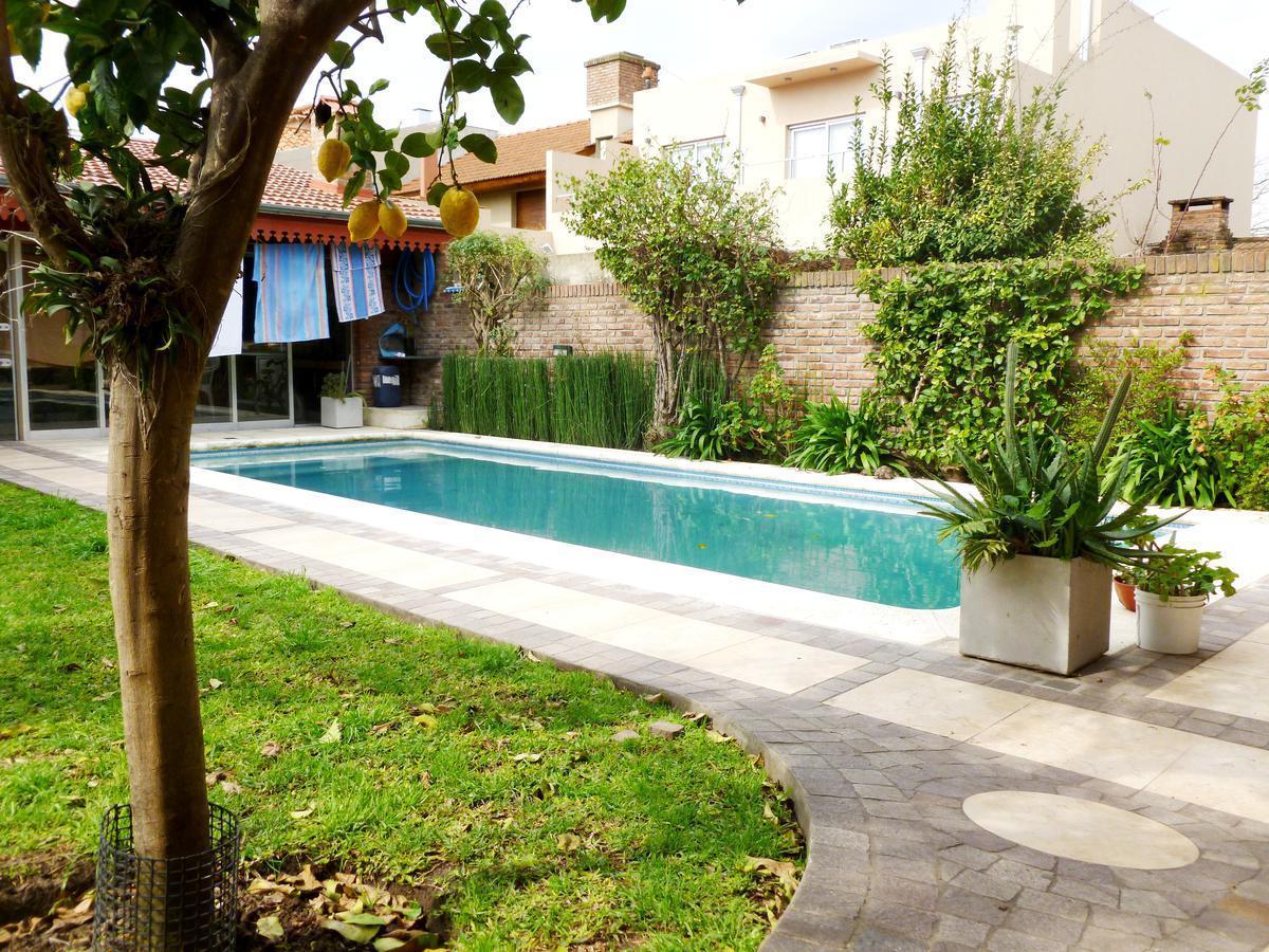 Foto de Casa 4 dormitorios jardín pileta venta Lomas La Merced, imagen 2