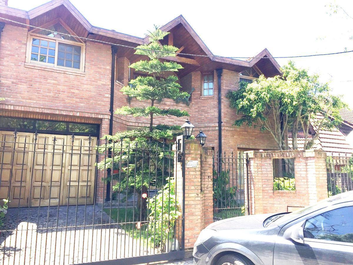 Foto de Casa 4 dormitorios jardín pileta venta Lomas La Merced, imagen 1