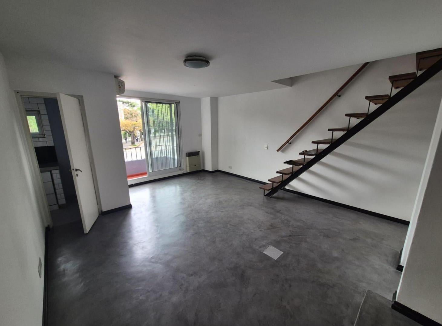 Foto de PH 3 ambientes en Venta en Acassuso, imagen 3