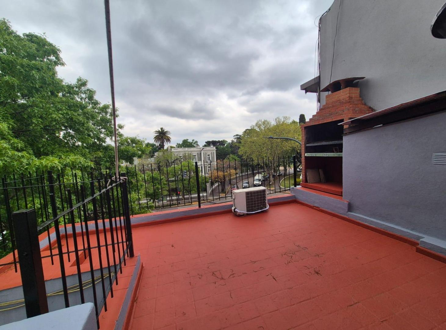 Foto de PH 3 ambientes en Venta en Acassuso, imagen 1