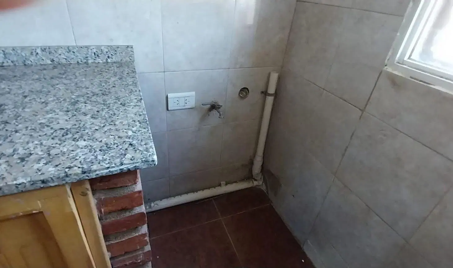 RE/MAX VENDE CASA 3 DORMITORIOS 2BAÑOS,QUINCHO. 3