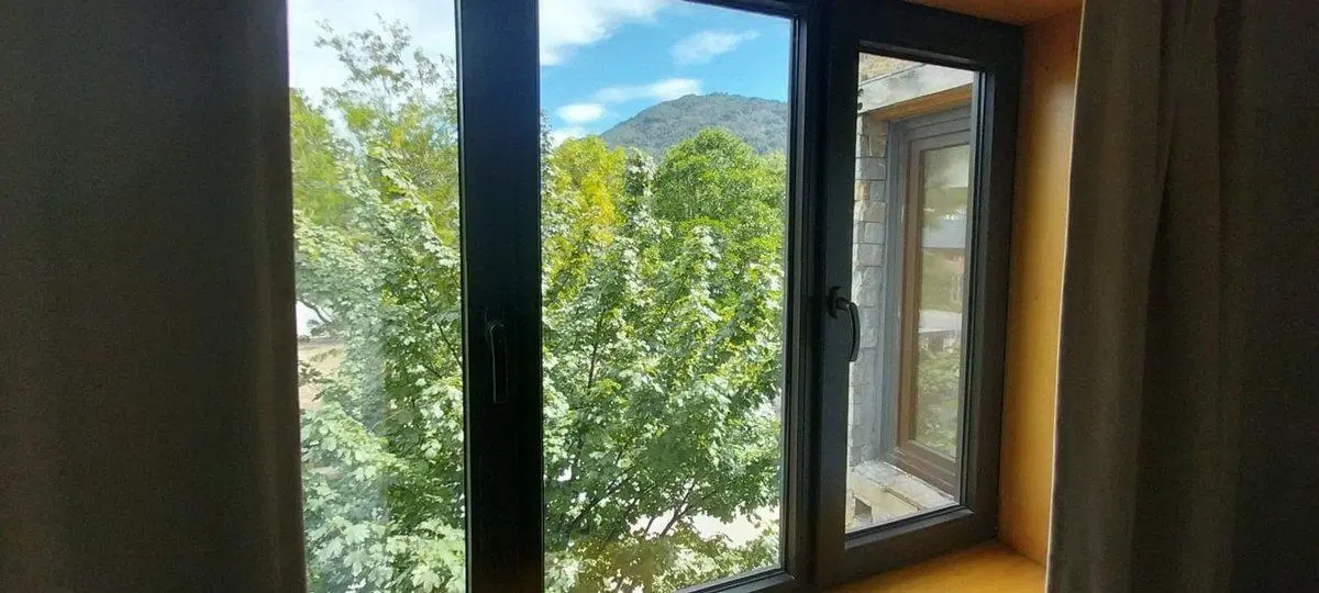 RE/MAX VENDE DEPARTAMENTO CENTRICO AMOBLADO 2 AMB 4