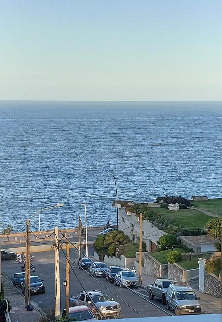 Departamento 3 amb moderno con cochera en Playa Chica