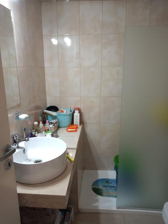Venta Departamento 2 Amb. Al Fte en Morón - Céntrico - Muy Buen Estado con Balcón 2
