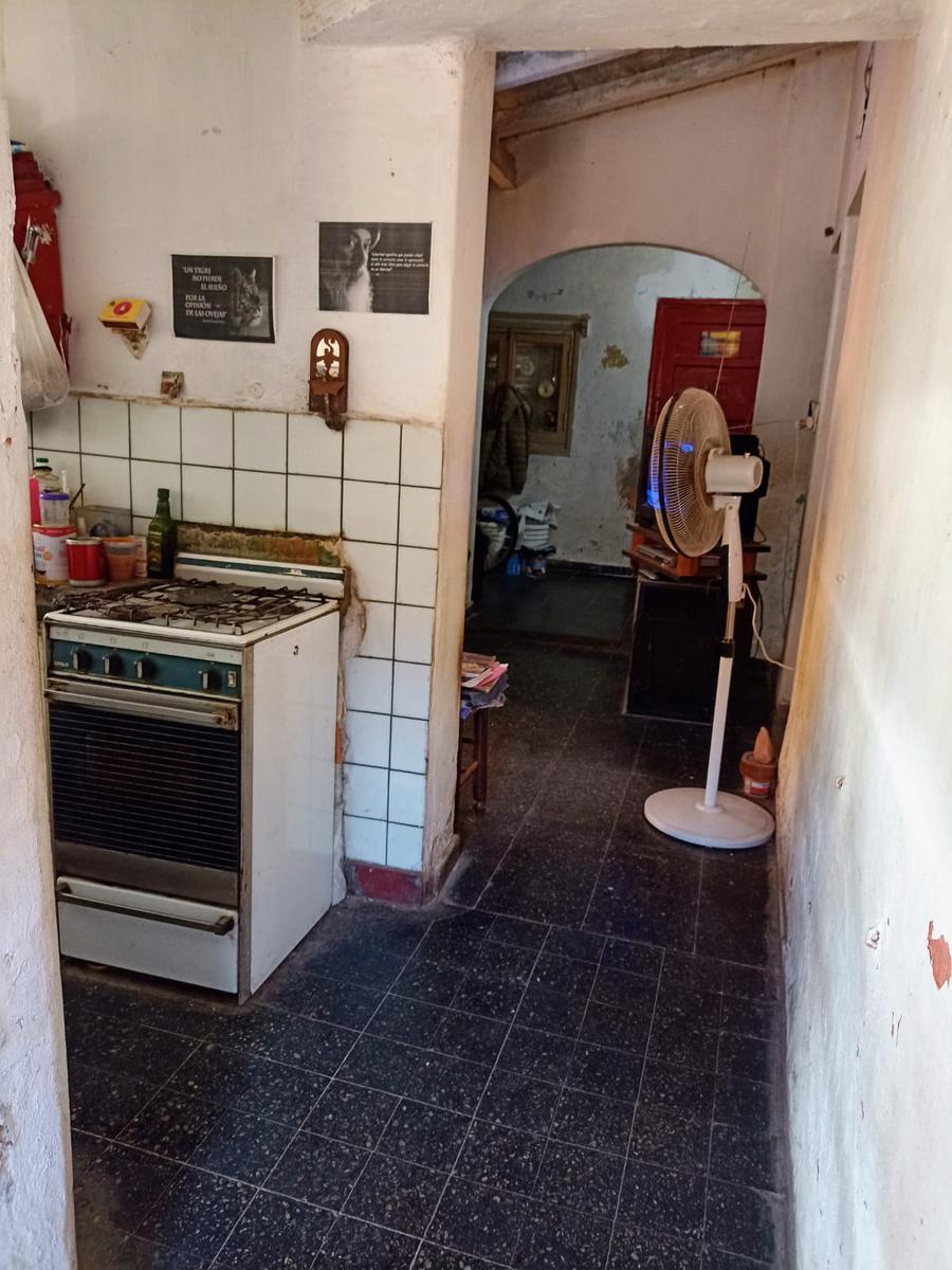 Venta de Casa 3 Amb. en Hurlingham - a Reciclar 4