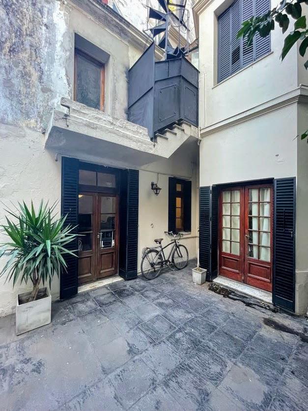 Venta Casa 9 Amb. S/lote 10x21 m² - Caballito - con Amplio Patio 2
