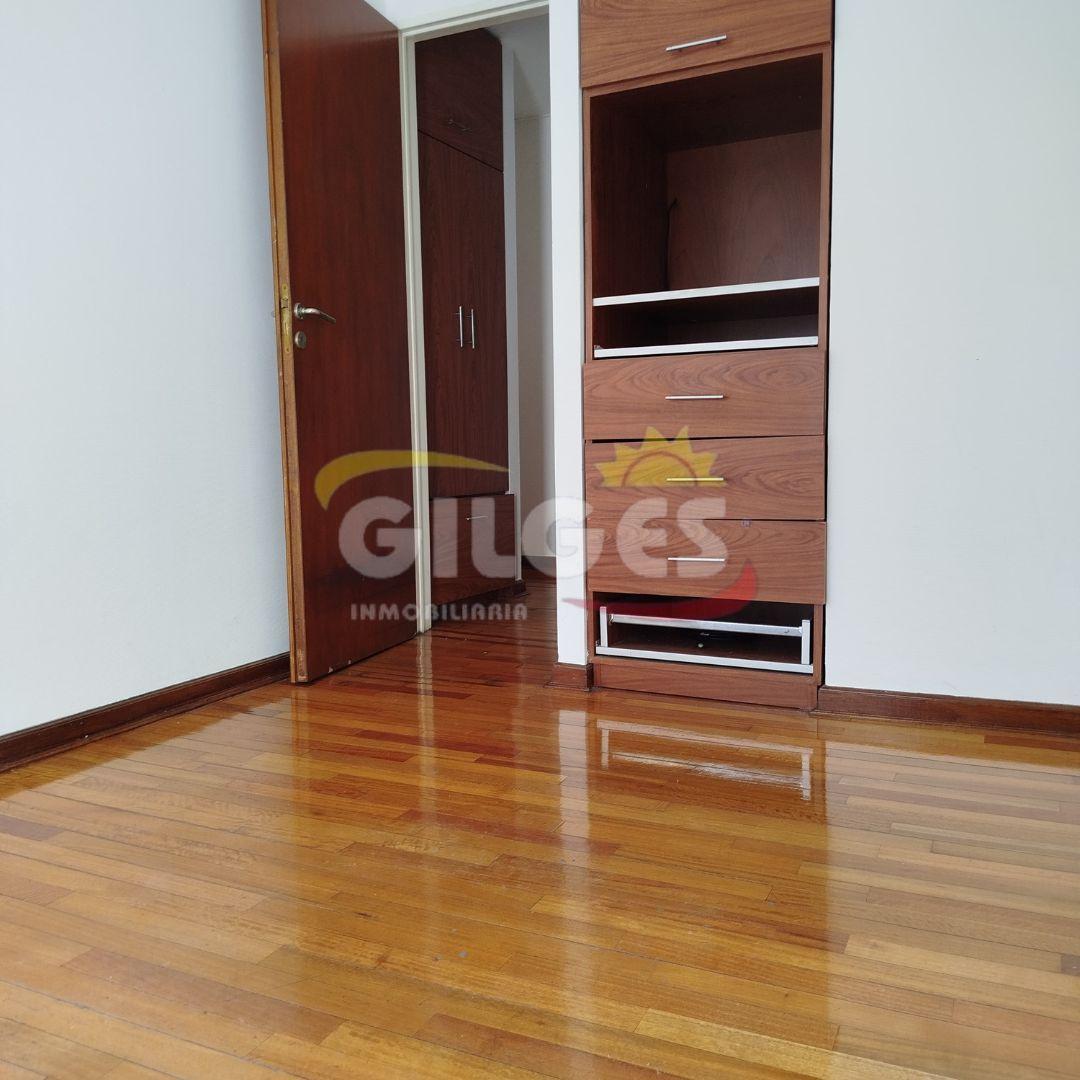 Venta Importante Piso 4 Amb. en Villa Urquiza "Impecable" C/cochera 4