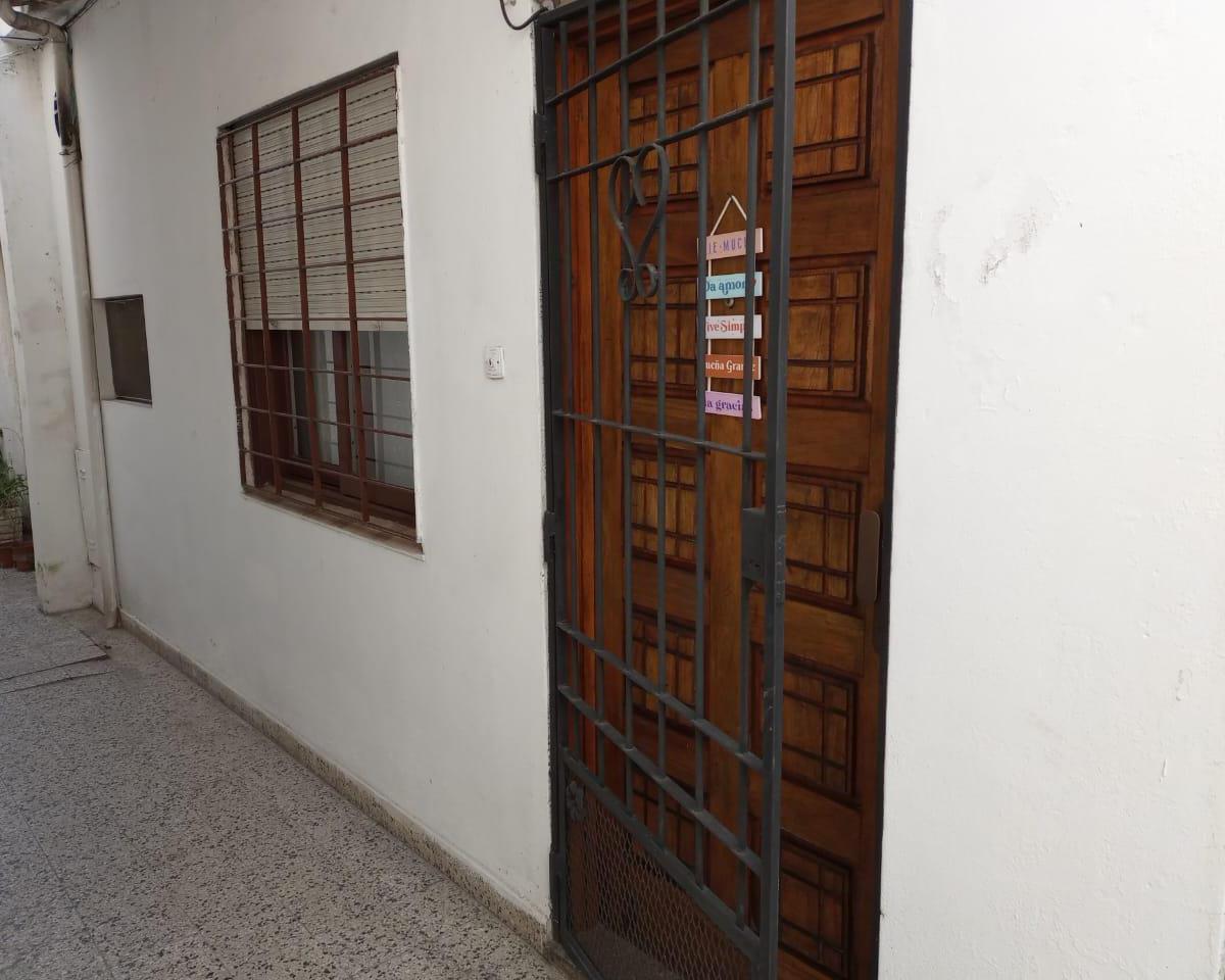 Venta P H 5 Amb. en 2 Ptas. en Ramos Mejía - Muy Buen Estado y Ubicación 1