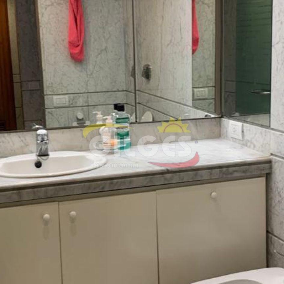 Venta de Casa 10 Amb. en Olivos de Categoría con Pileta 3
