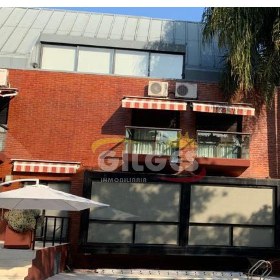 Venta de Casa 10 Amb. en Olivos de Categoría con Pileta 4