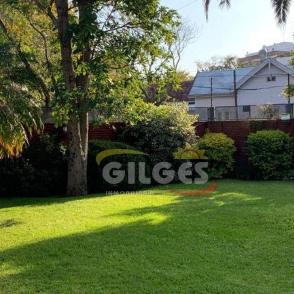 Venta de Casa 10 Amb. en Olivos de Categoría con Pileta 1