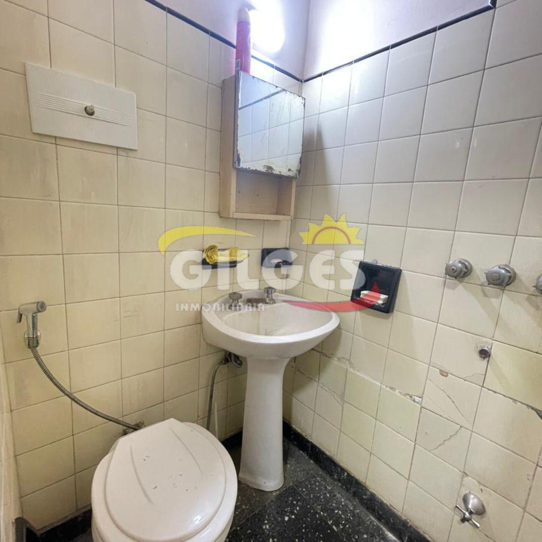 Venta Departamento 1 Amb. Al Frente en Ramos Mejía - Buen Estado 4