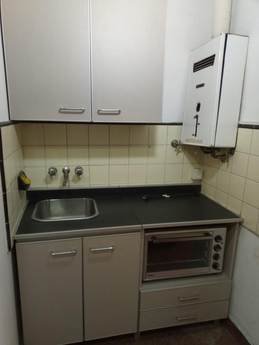 Venta Departamento 1 Amb. Al Frente en Ramos Mejía - Buen Estado 5