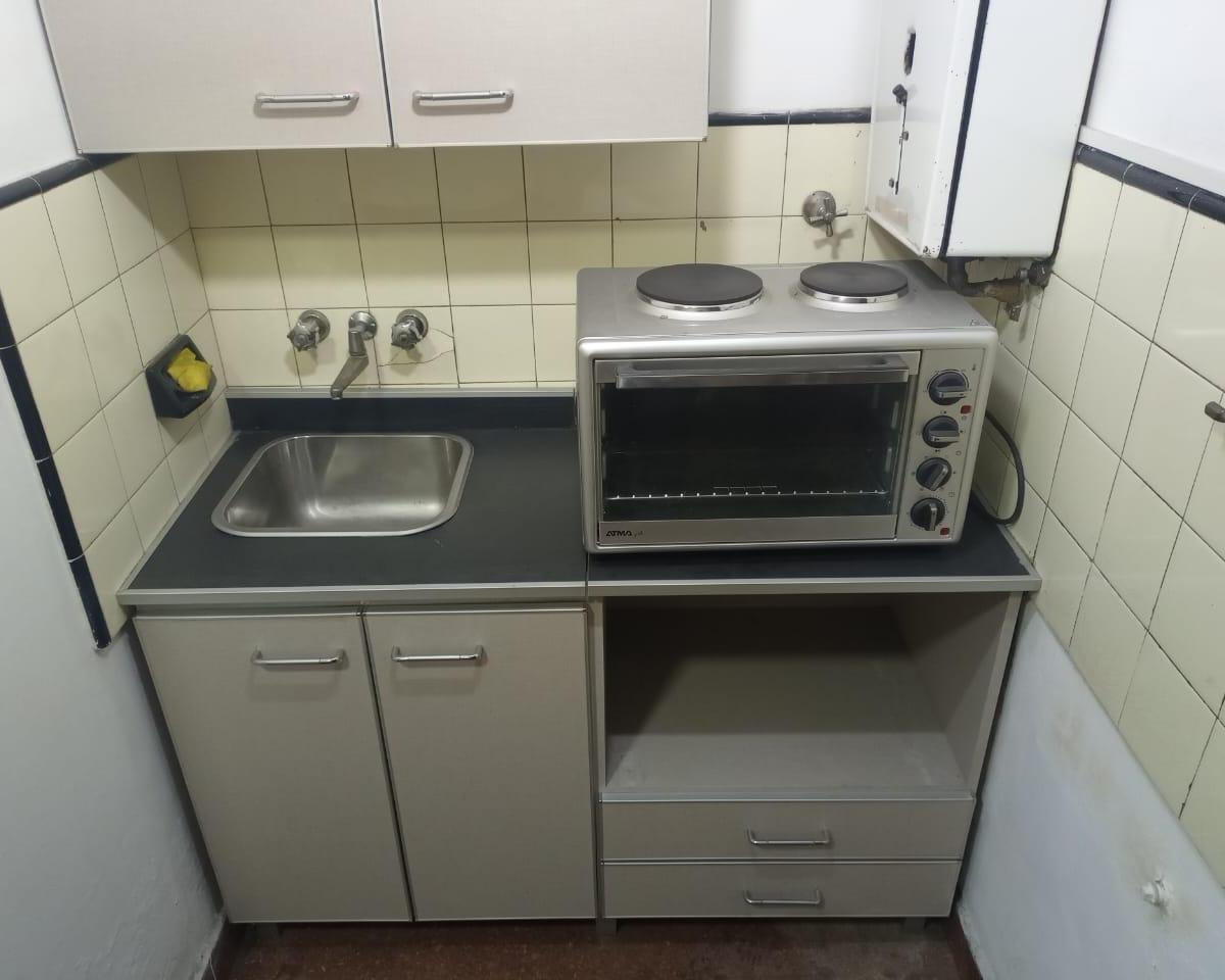 Venta Departamento 1 Amb. Al Frente en Ramos Mejía - Buen Estado 3