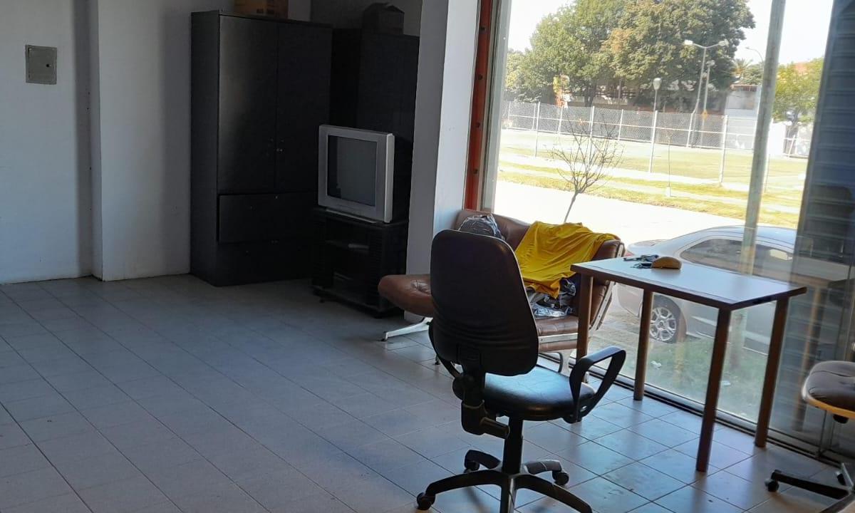 Venta de Galpón 2000 m² en Mataderos S/lote de 52x26 m. Exc. Ubicación 1