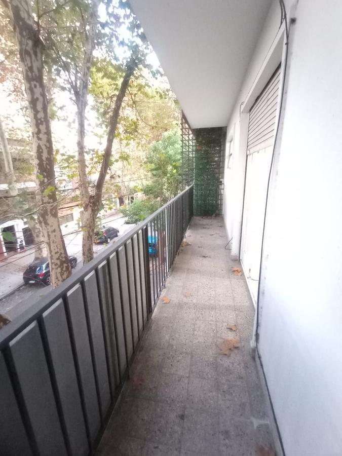 Venta Departamento 2 Amb. al Fte. en Caballito - Buen Estado C/Balcón
