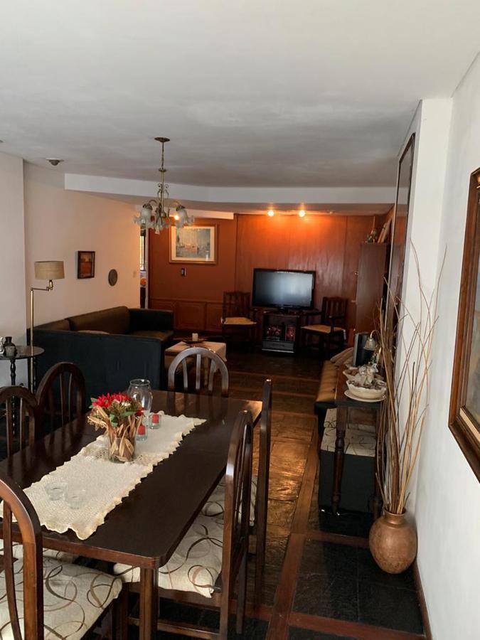 Venta PH 7 Amb. en Flores - Muy Buen Estado con Cochera, Patio y Parrilla 1
