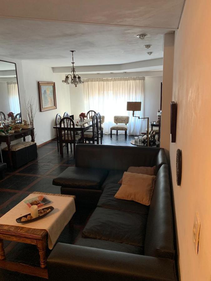 Venta PH 7 Amb. en Flores - Muy Buen Estado con Cochera, Patio y Parrilla 2