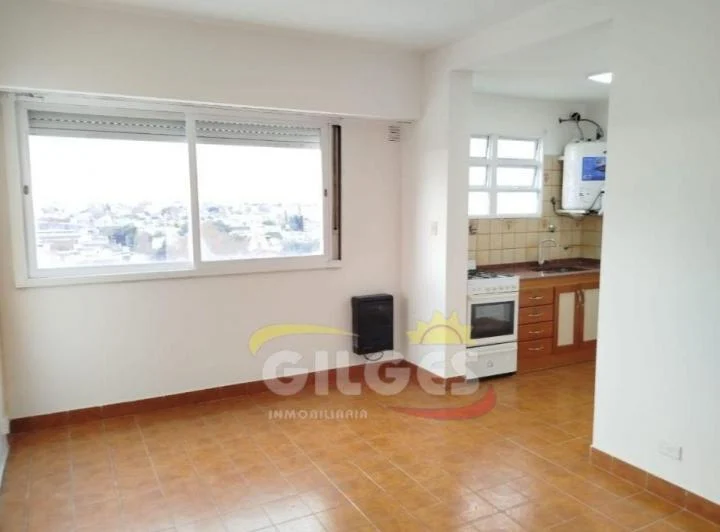 Alquiler de Departamento 2 Amb.  en Ramos Mejia  Contra frente con Vista a Rivadavia 4