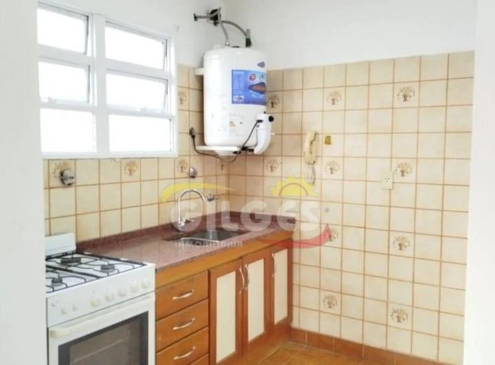 Alquiler de Departamento 2 Amb.  en Ramos Mejia  Contra frente con Vista a Rivadavia 1