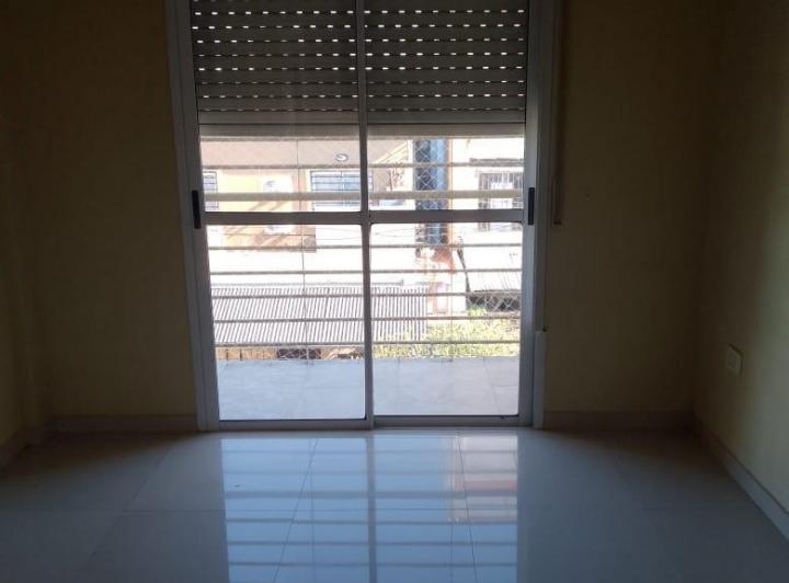 Alquiler de Departamento 3 Ambientes en Ramos Mejia  al Frente con Balcón 1