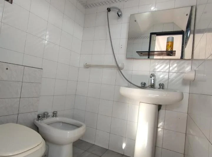 Alquiler de Departamento 2 Amb. en Moron 5