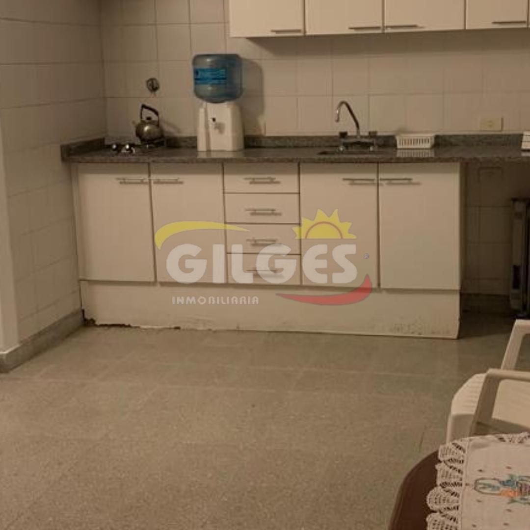 Foto de Venta de Casa 10 Amb. en Olivos De Categoría Con pileta, imagen 4