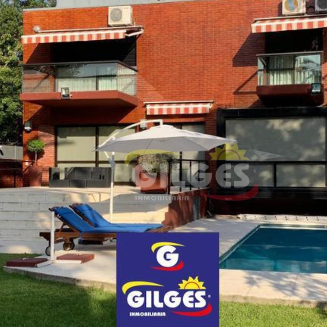 Foto de Venta de Casa 10 Amb. en Olivos De Categoría Con pileta, imagen 2