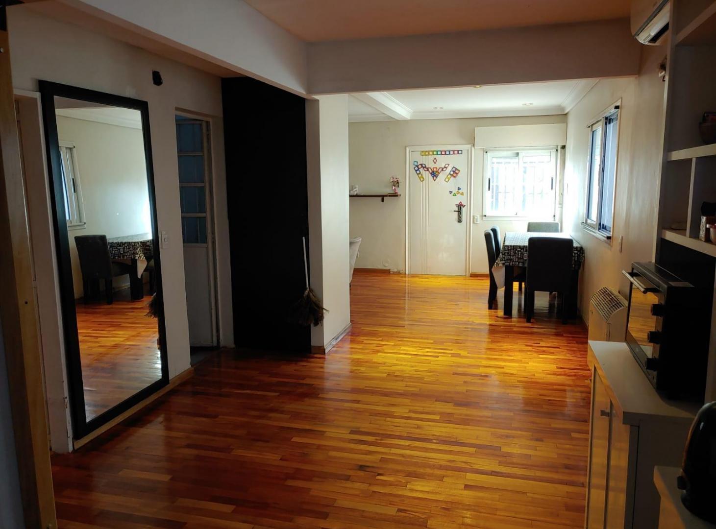 Foto de Venta de Casa 4 Ambientes Sobre Lote de 8.66x26M² en Ramos Mejia, imagen 3
