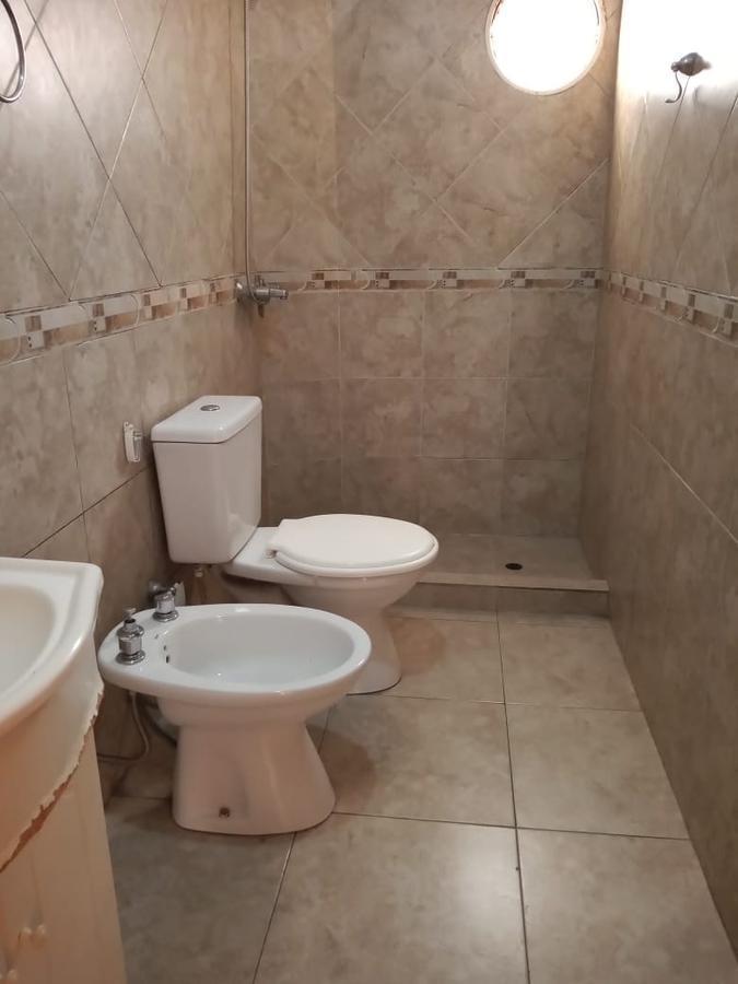 Venta de Departamento 2 Ambientes en Ramos Mejía - Buen Estado - Planta Baja al Frente - Apto Cto.