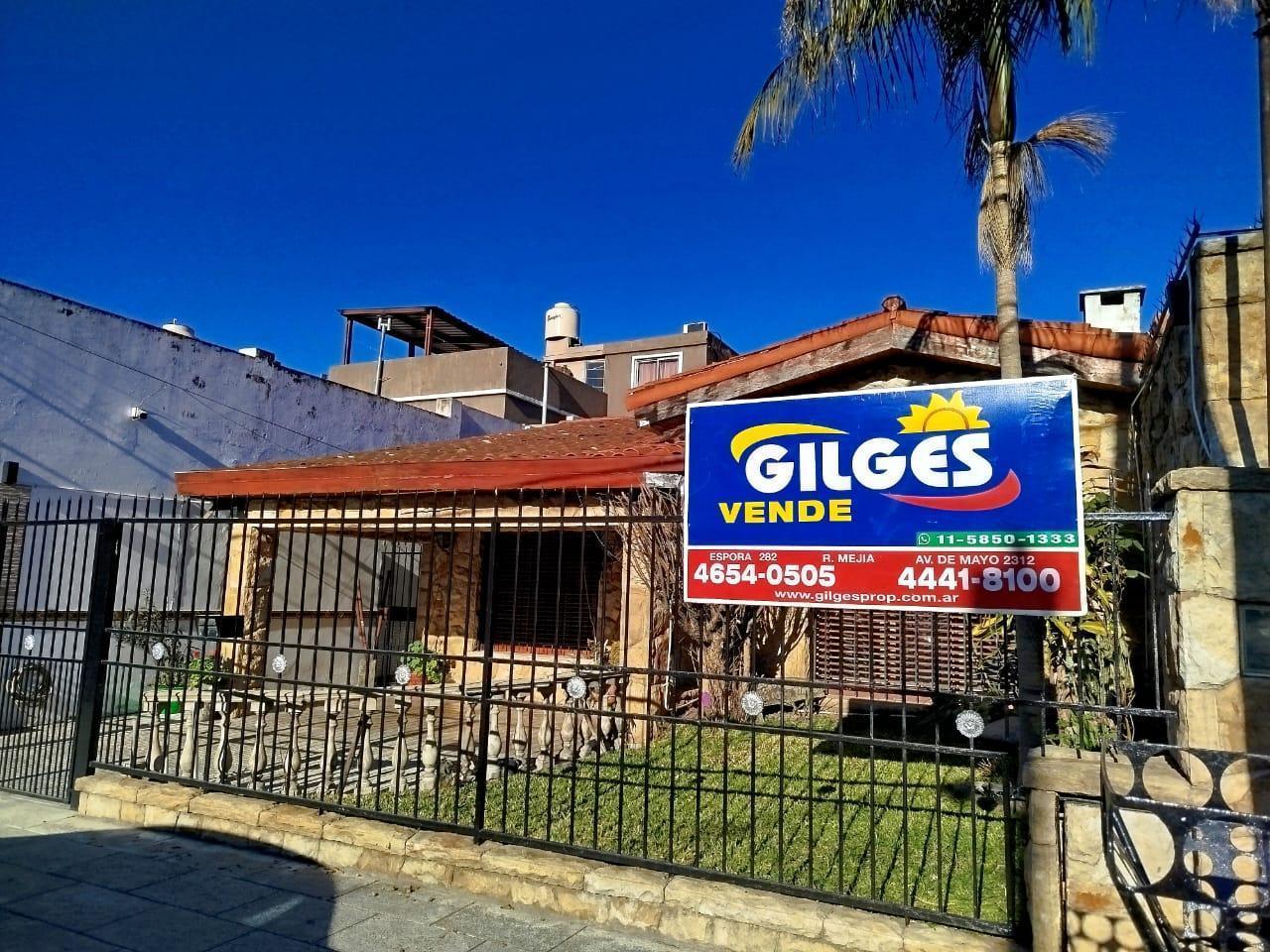 Foto de Venta de Casa 5 Ambientes en Ramos Mejia Muy buen Estado Con Garage, imagen 3