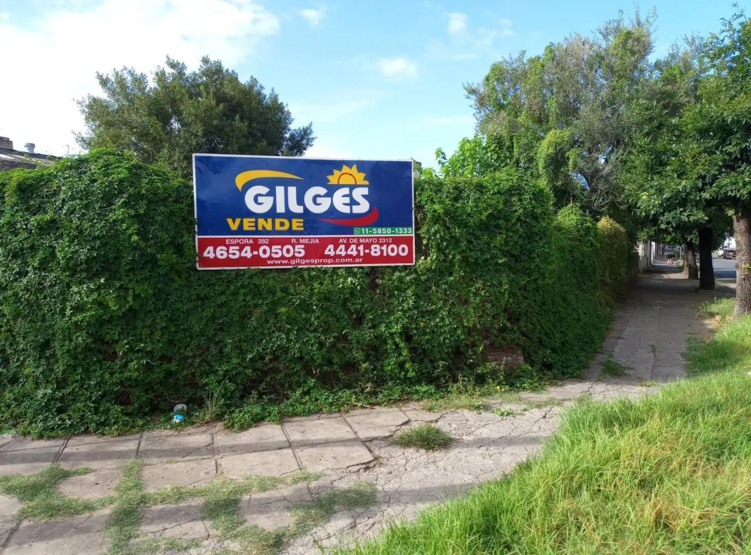 Venta Lote de 322Mts.  en Ramos Mejia 3